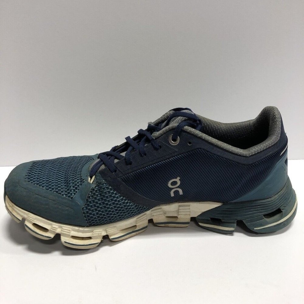On Women’s Cloudflyer, Running Shoes Storm/White, Size 8.5 M
